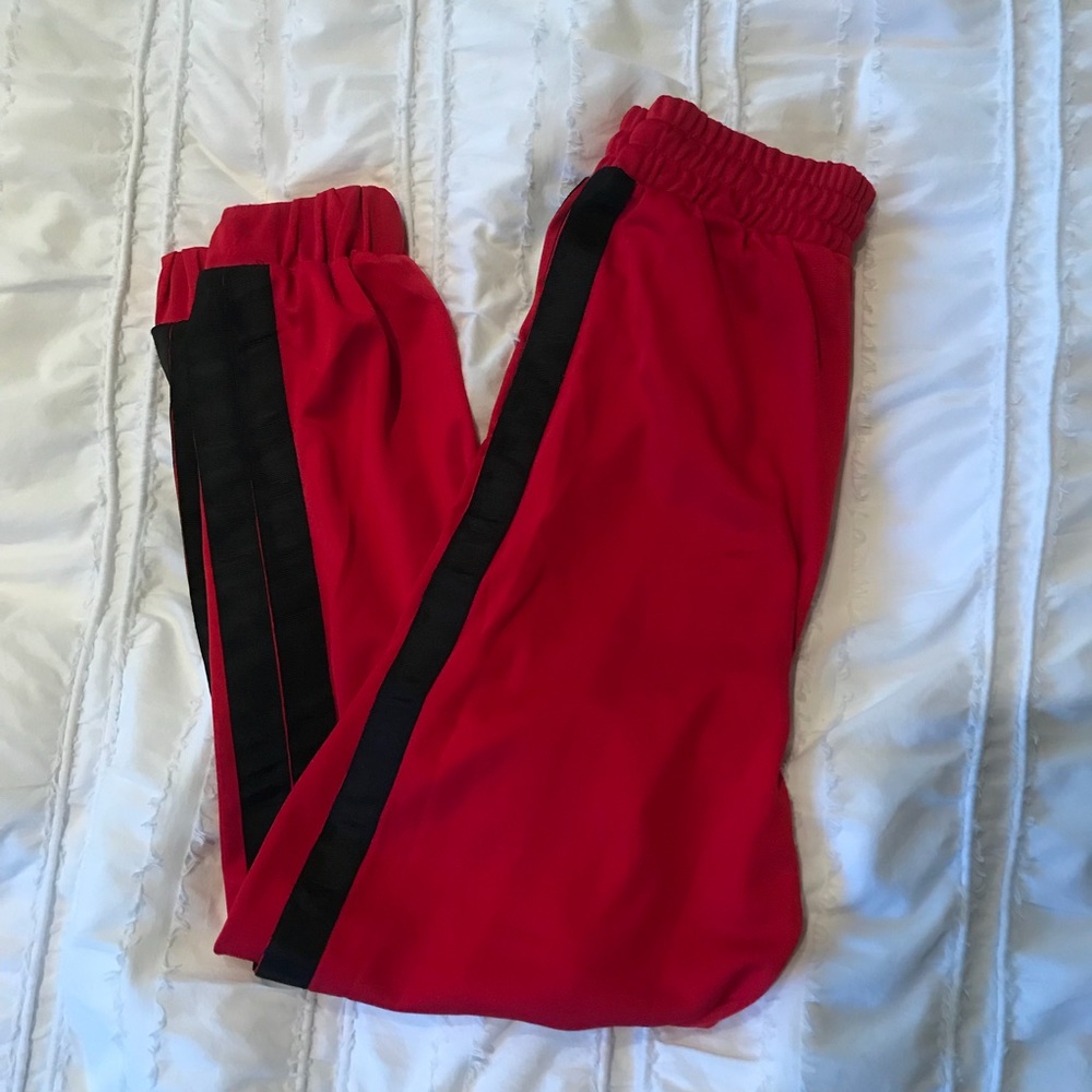 Draw string track jogger